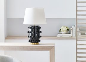 Visual Comfort pöytävalaisimet