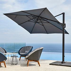 Aurinkovarjot ja jalat