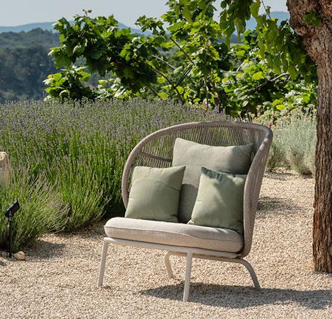 Nojatuolit ja säkkituolit