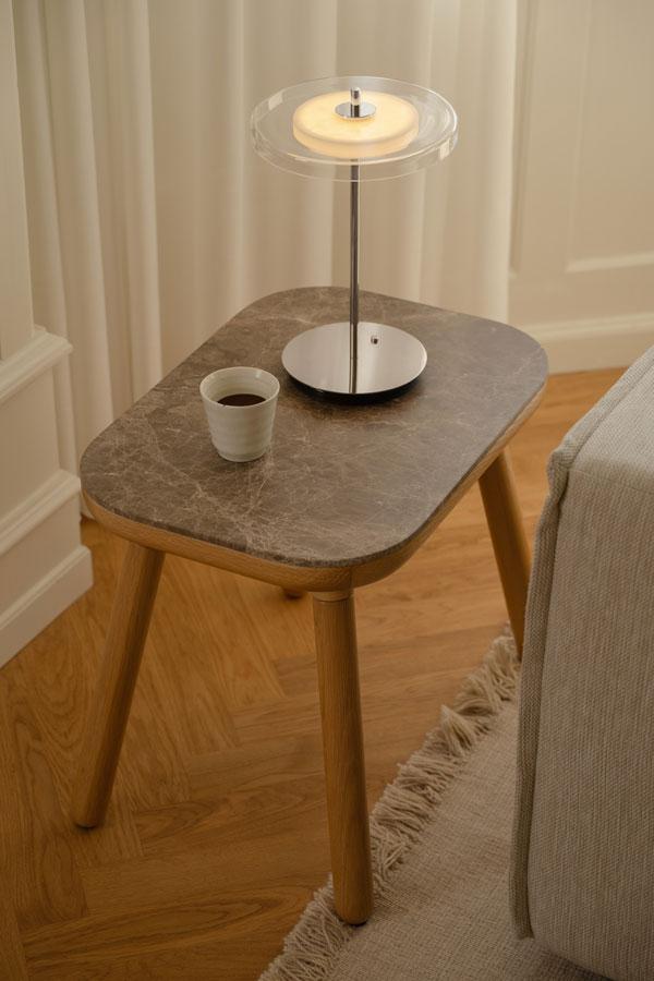 Valaisin Asteria, sivupöytä Paff.