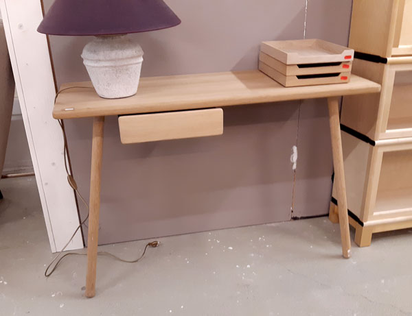 Skagerak Georg-pöytä + laatikko, tammi