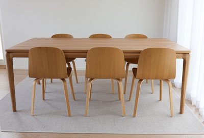 Ruokapöytä Floating, tammi C3