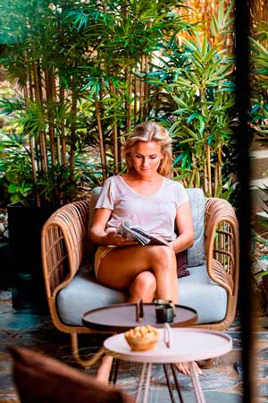 Lepotuoli Nest, Natural